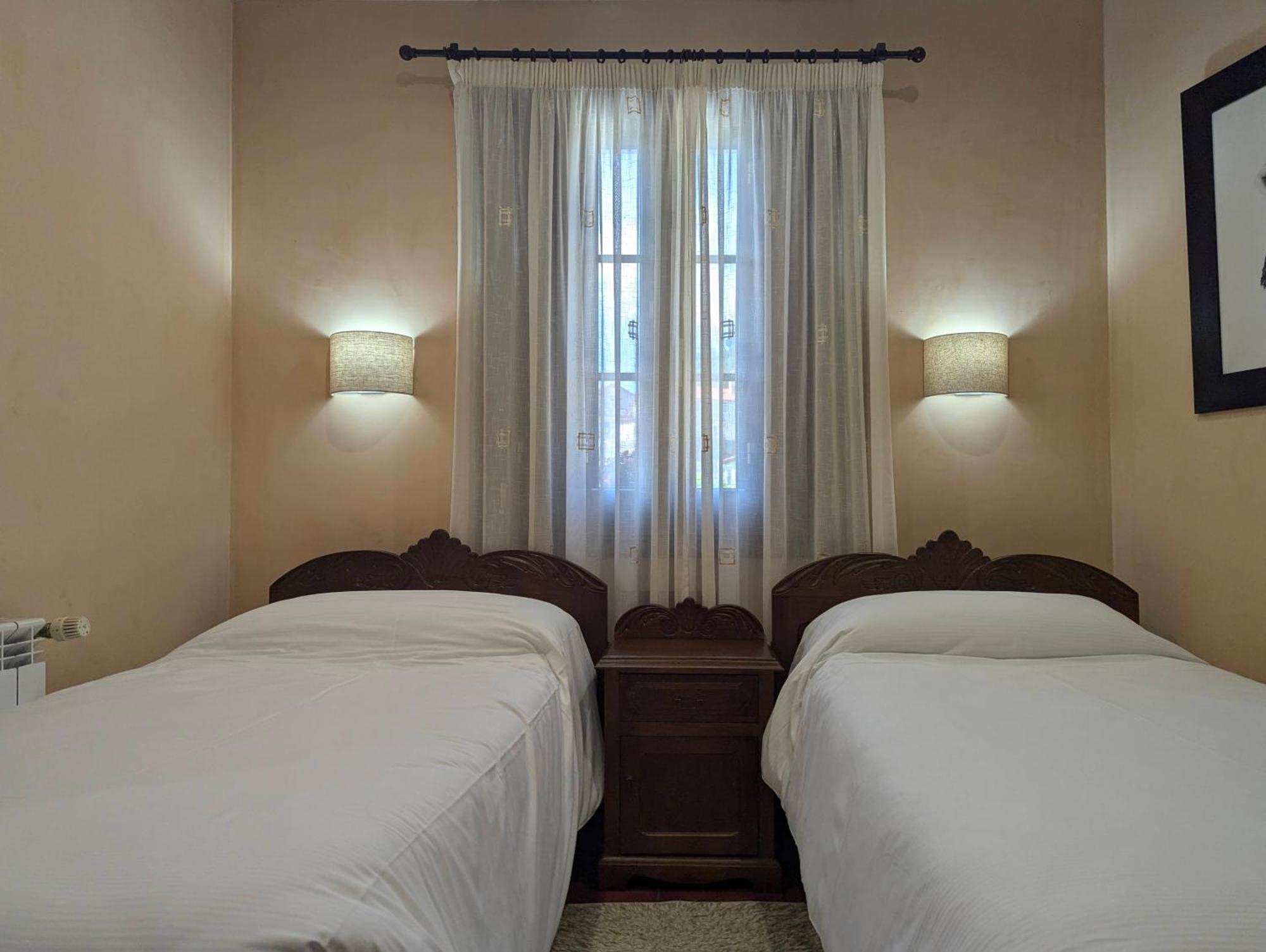 Hotel Apartamento Marouco A Guarda Bagian luar foto